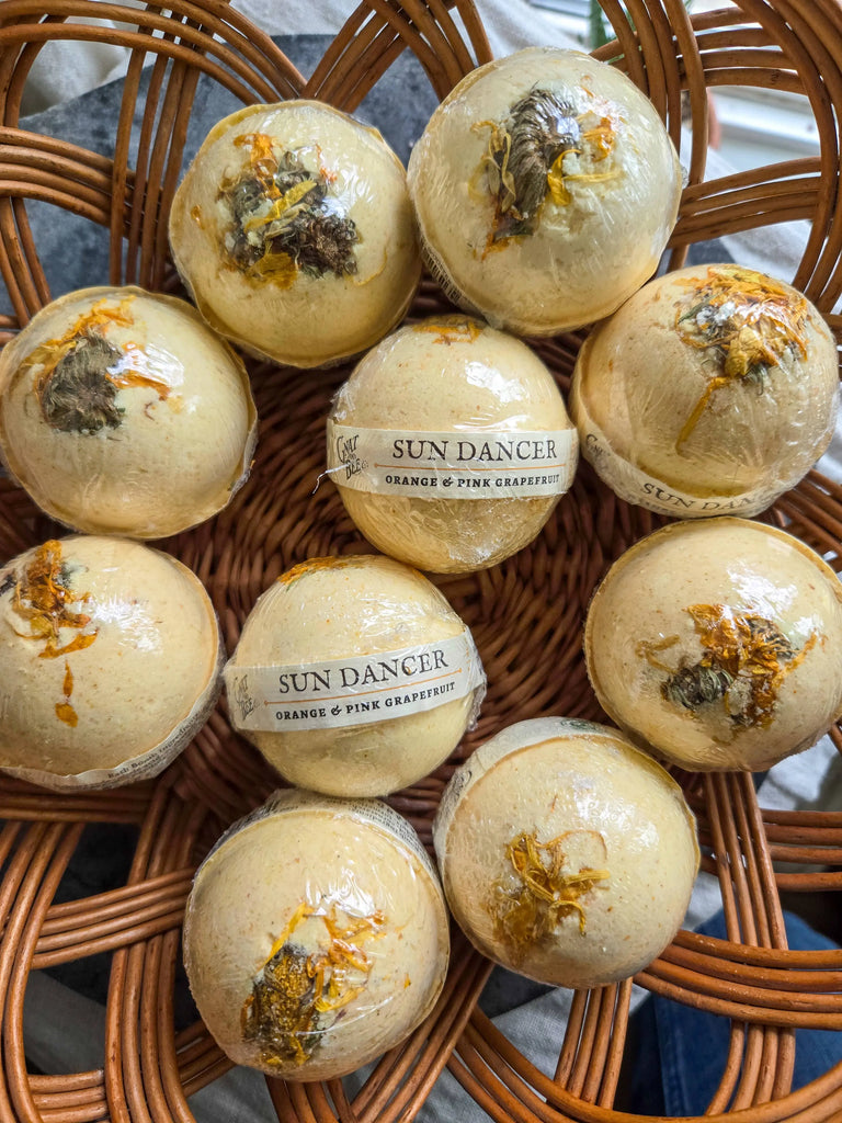 Sun Dancer : Natural Bath Bomb Gnat and Bee